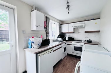 Grinsbrook, Lenton, Nottingham - Image 3